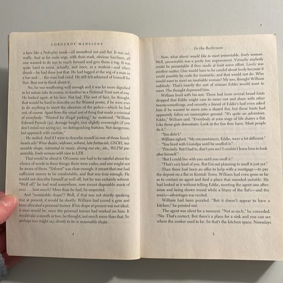 🌈2/$8  Corduroys Mansions #1 in Series - Picture 9 of 12